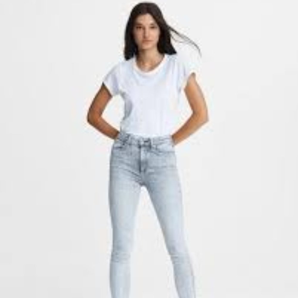 Rag & Bone Skinny Raw Hem, Style: W1502K122CLC, Acid Wash, 24x25, EUC $199 MSRP